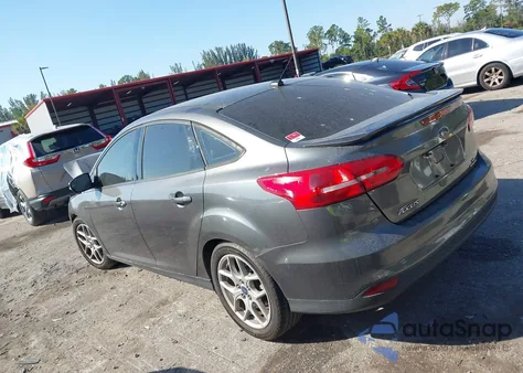 2015 Ford Focus Se z USA, uszkodzony, nr VIN 1FADP3F23FL306243